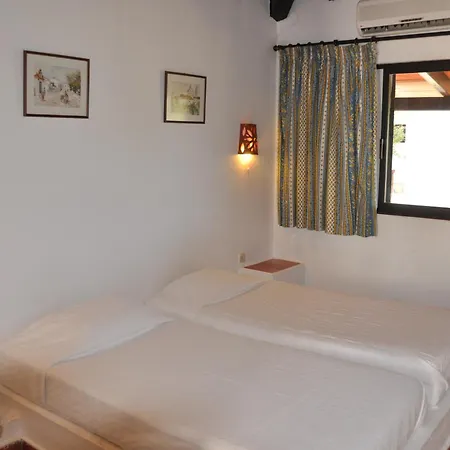 Pedras Da Rainha Resort 3*