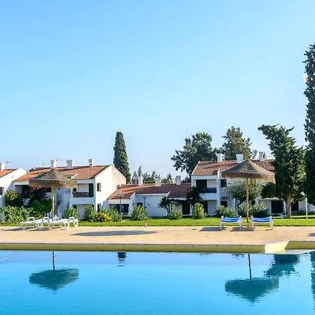 Pedras Da Rainha Semesteranläggning (resort)