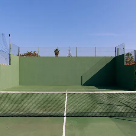 Resort Pedras Da Rainha