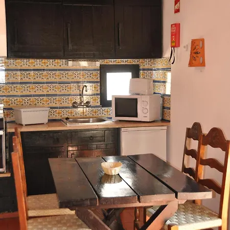 Pedras Da Rainha Semesteranläggning (resort)