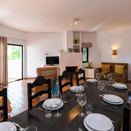 Pedras Da Rainha Semesteranläggning (resort) 3*