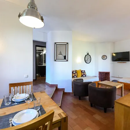 Pedras Da Rainha Semesteranläggning (resort) 3*