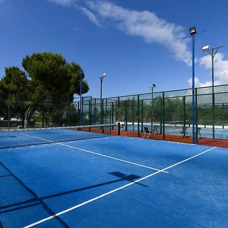 Pedras Da Rainha Semesteranläggning (resort) 3*