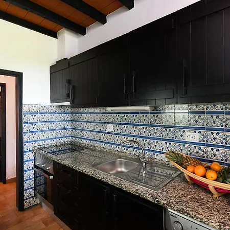 Pedras Da Rainha Resort