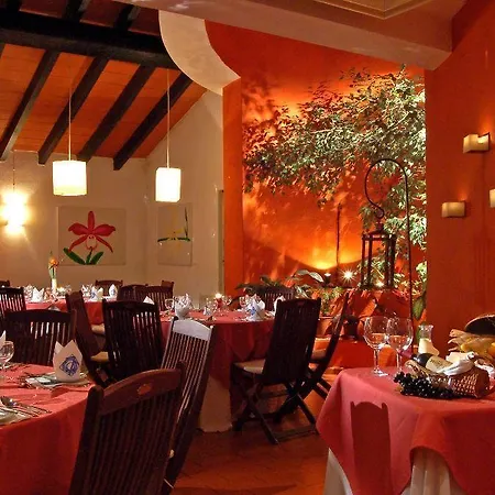 Resort Pedras Da Rainha