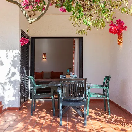 Resort Pedras Da Rainha 3*