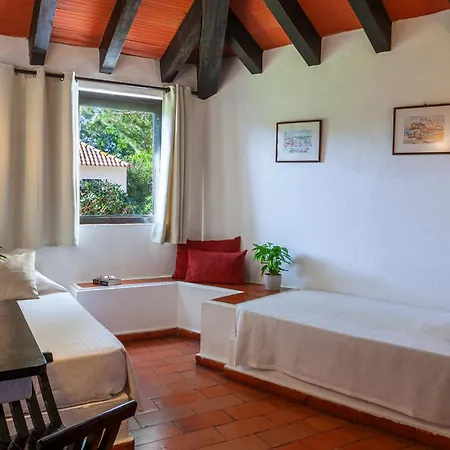 Pedras Da Rainha Resort