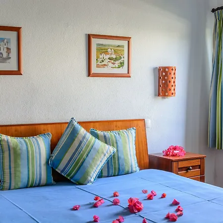 Resort Pedras Da Rainha